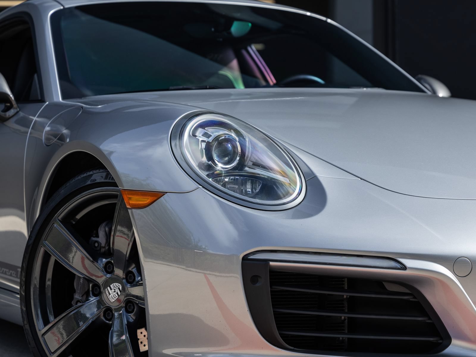 Certified 2018 Porsche 911 Carrera T RWD image 21