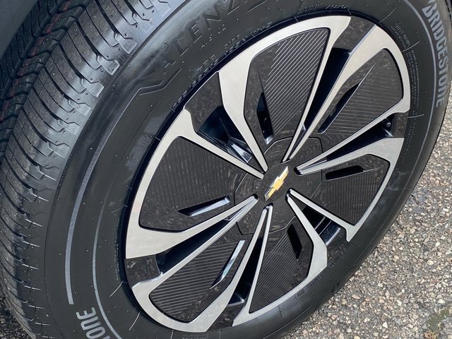 New 2025 Chevrolet Blazer EV LT w/ Super Cruise Package image 23