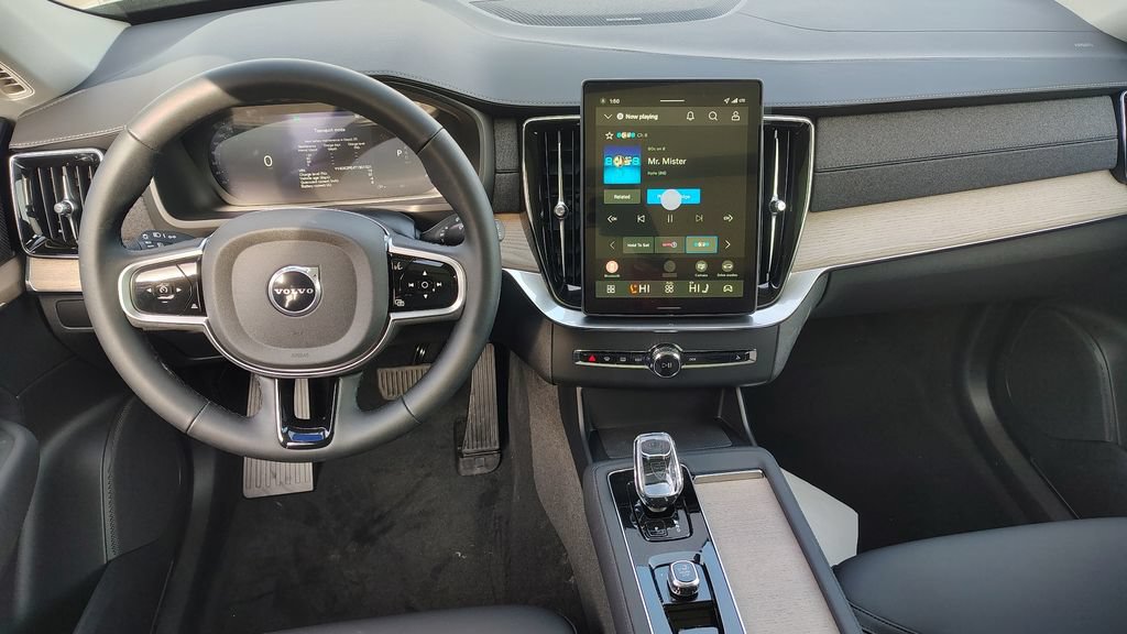New 2026 Volvo XC90 B6 Plus AWD/4WD image 12
