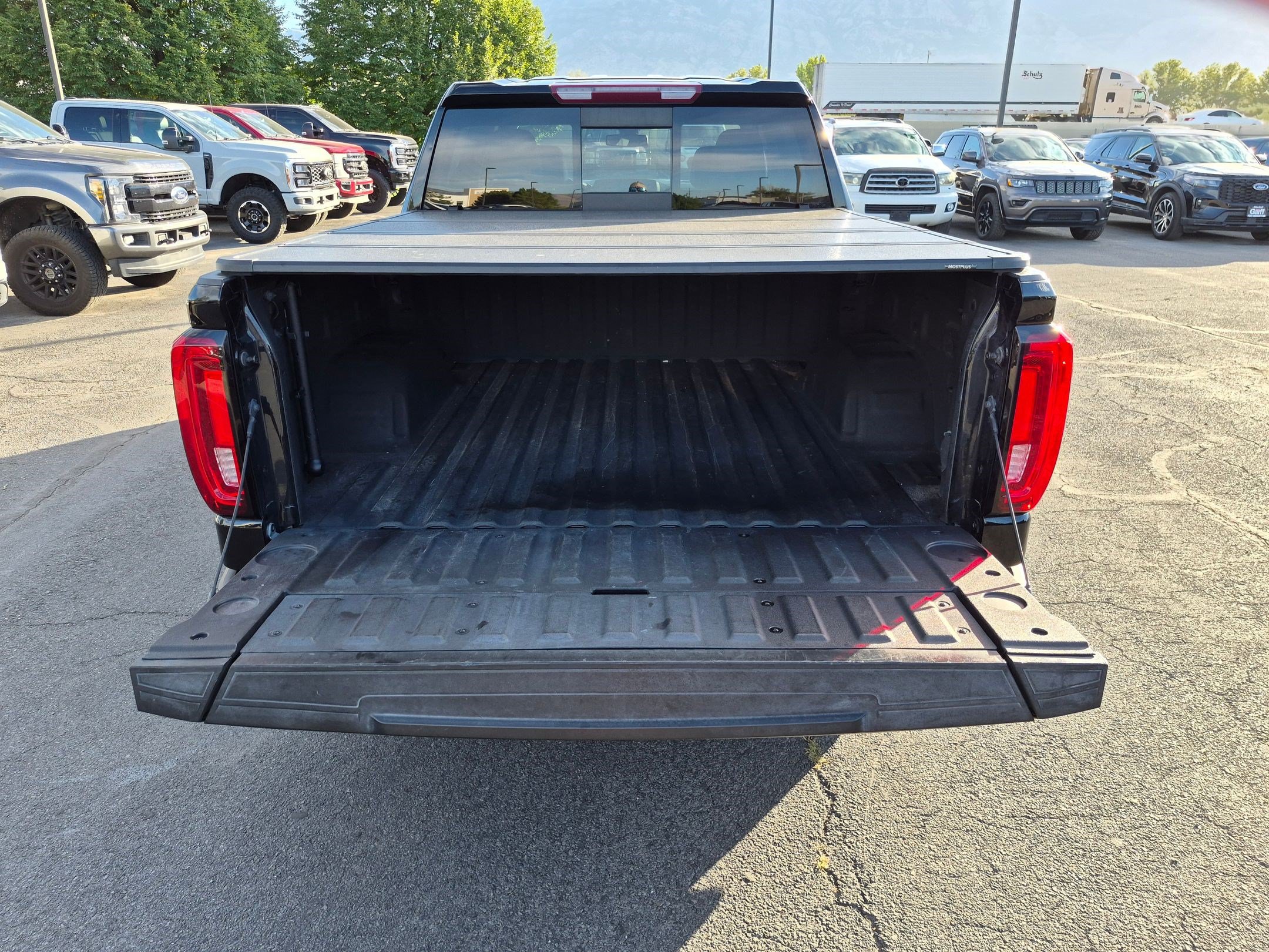 Used 2020 GMC Sierra 1500 SLT w/ SLT Premium Plus Package AWD/4WD image 31