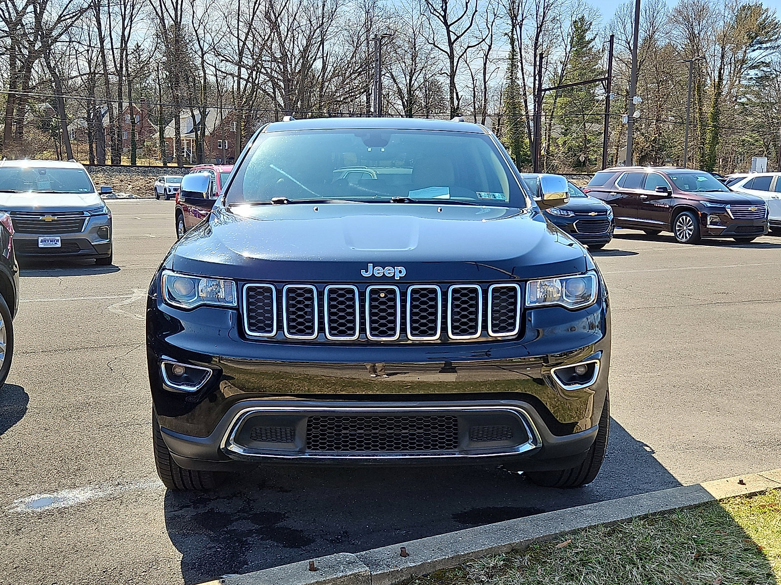 Used 2019 Jeep Grand Cherokee Limited image 2