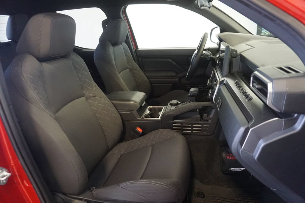 Used 2025 Toyota Tacoma SR5 AWD/4WD image 20