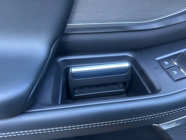 Used 2025 Ford Expedition Max Platinum w/ Driver's Package image 13