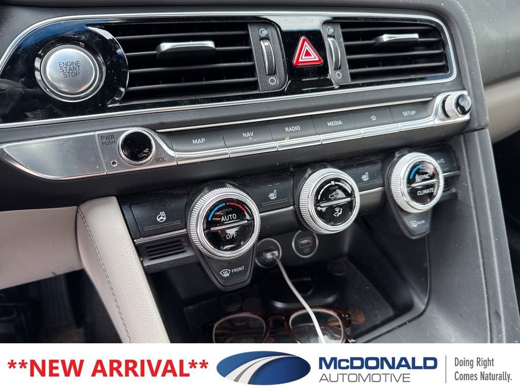 Used 2023 Genesis G70 2.0T AWD/4WD image 9