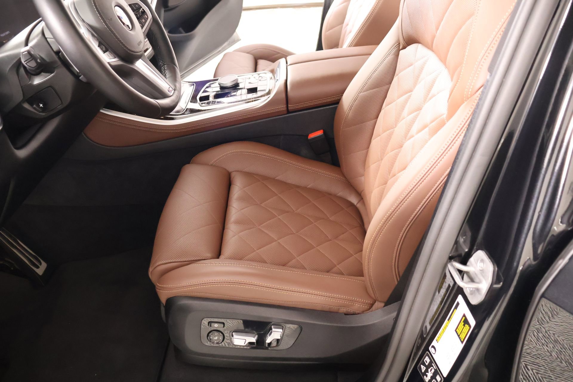 Used 2026 BMW X5 xDrive40i AWD/4WD image 11