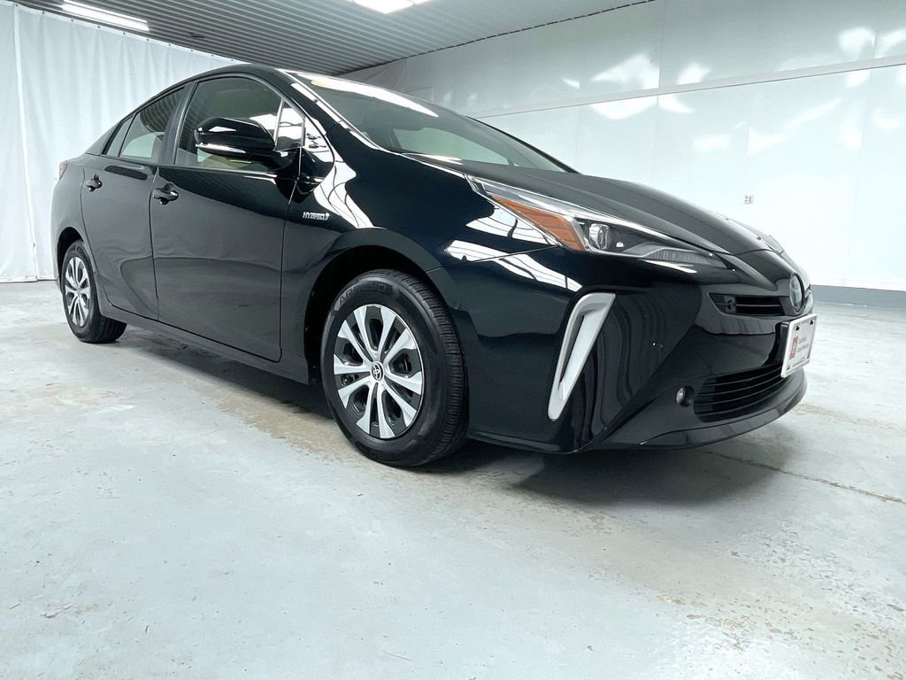 Certified 2019 Toyota Prius XLE
