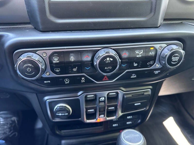Used 2022 Jeep Gladiator Sport AWD/4WD image 14