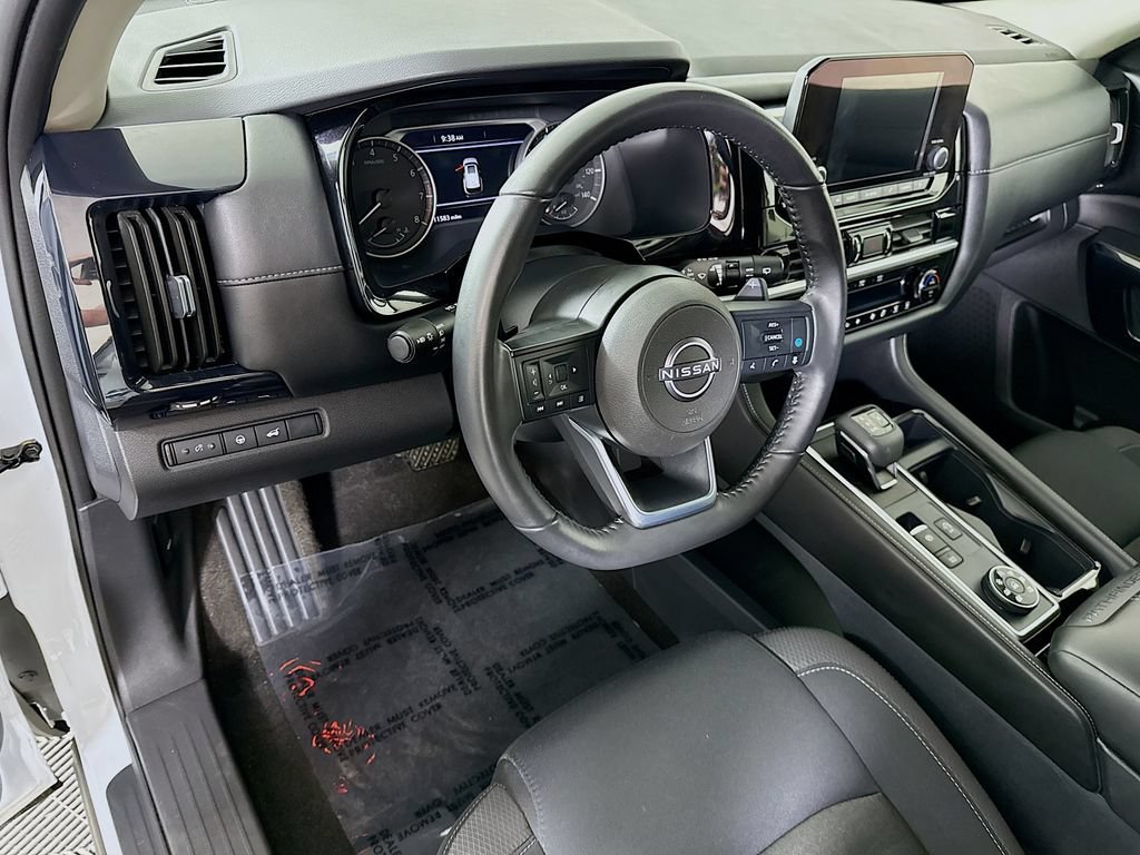 Certified 2025 Nissan Pathfinder SV AWD/4WD image 18