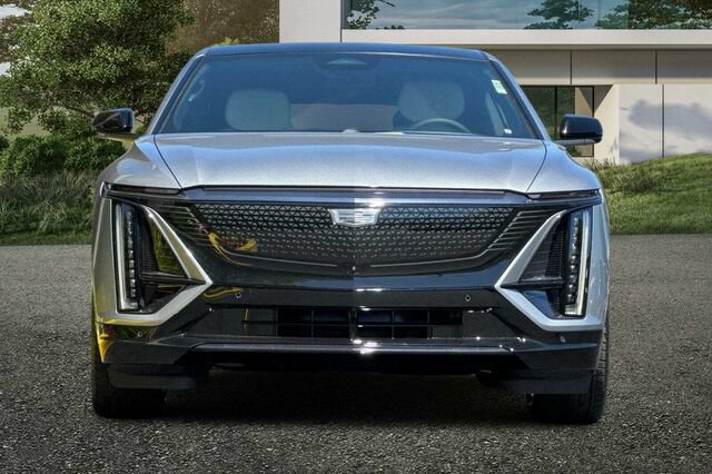 New 2026 Cadillac Lyriq Sport w/ LPO, Floor Liner Package AWD/4WD image 9