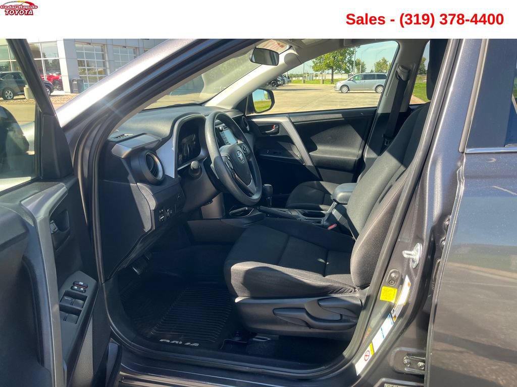 Used 2017 Toyota RAV4 LE w/ All Weather Liner Package AWD/4WD image 12