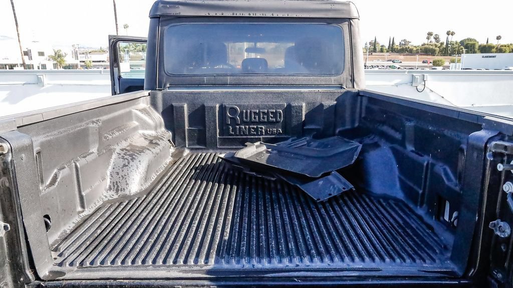 Used 2021 Jeep Gladiator Sport AWD/4WD image 31