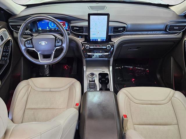 Used 2024 Ford Explorer Platinum w/ Technology Package AWD/4WD image 19