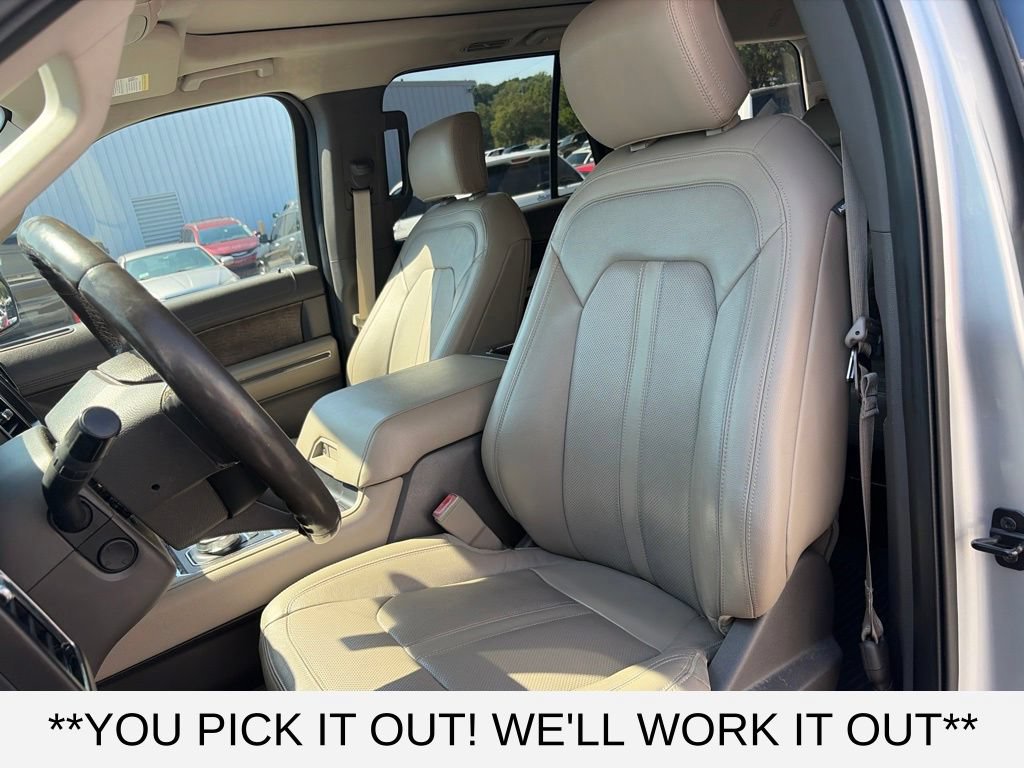 Used 2019 Ford Expedition Limited w/ Driver Assistance Package RWD image 11