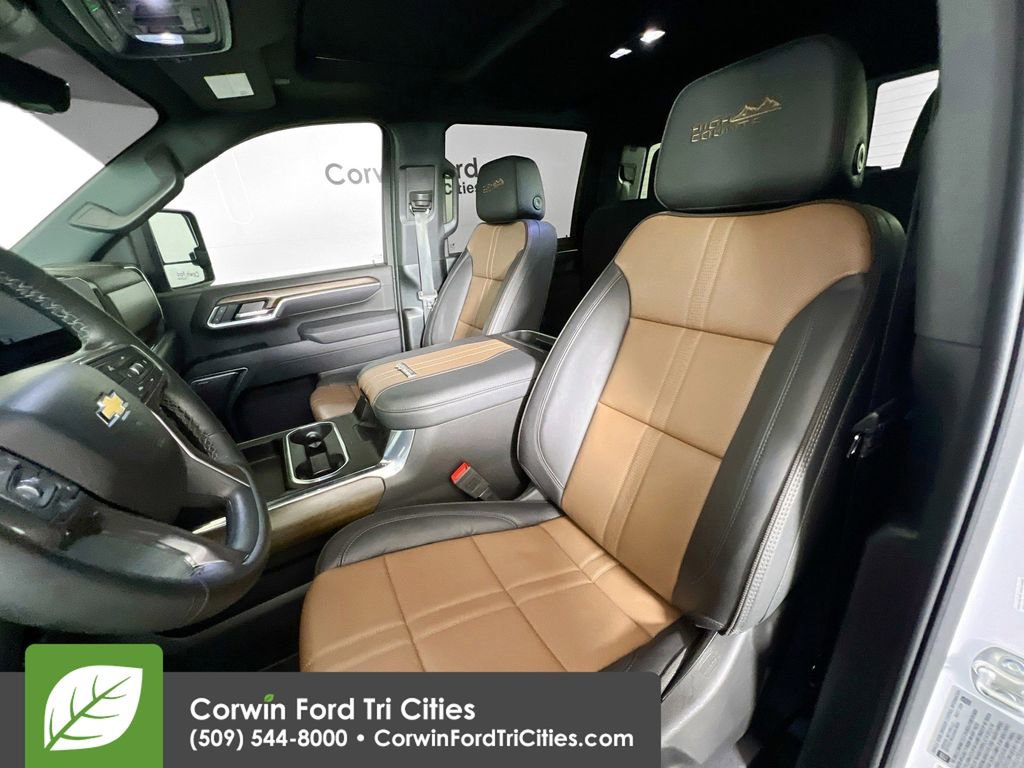 Used 2025 Chevrolet Silverado 2500 High Country w/ Technology Package image 24