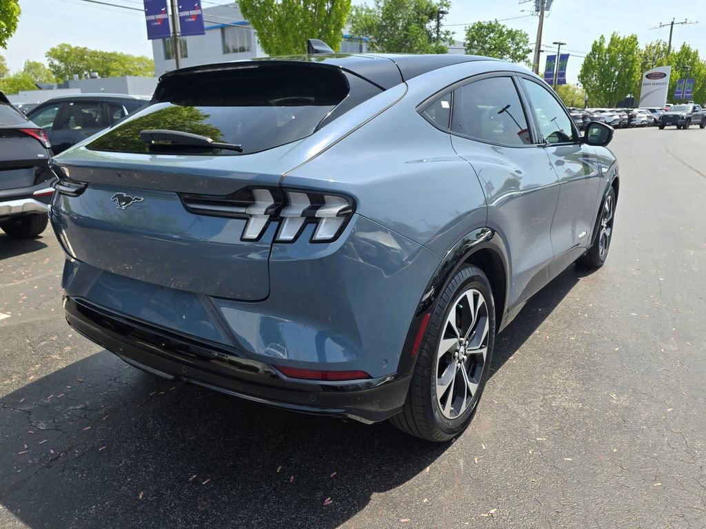 Used 2023 Ford Mustang Mach-E Premium AWD/4WD image 7