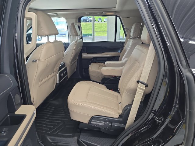 Used 2024 Ford Expedition Limited AWD/4WD image 10
