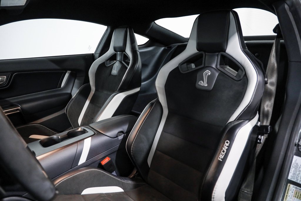 Used 2020 Ford Mustang Shelby GT500 w/ Carbon Fiber Track Pack image 35