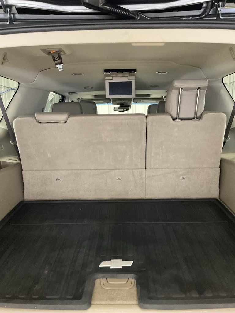 Used 2020 Chevrolet Suburban Premier image 24