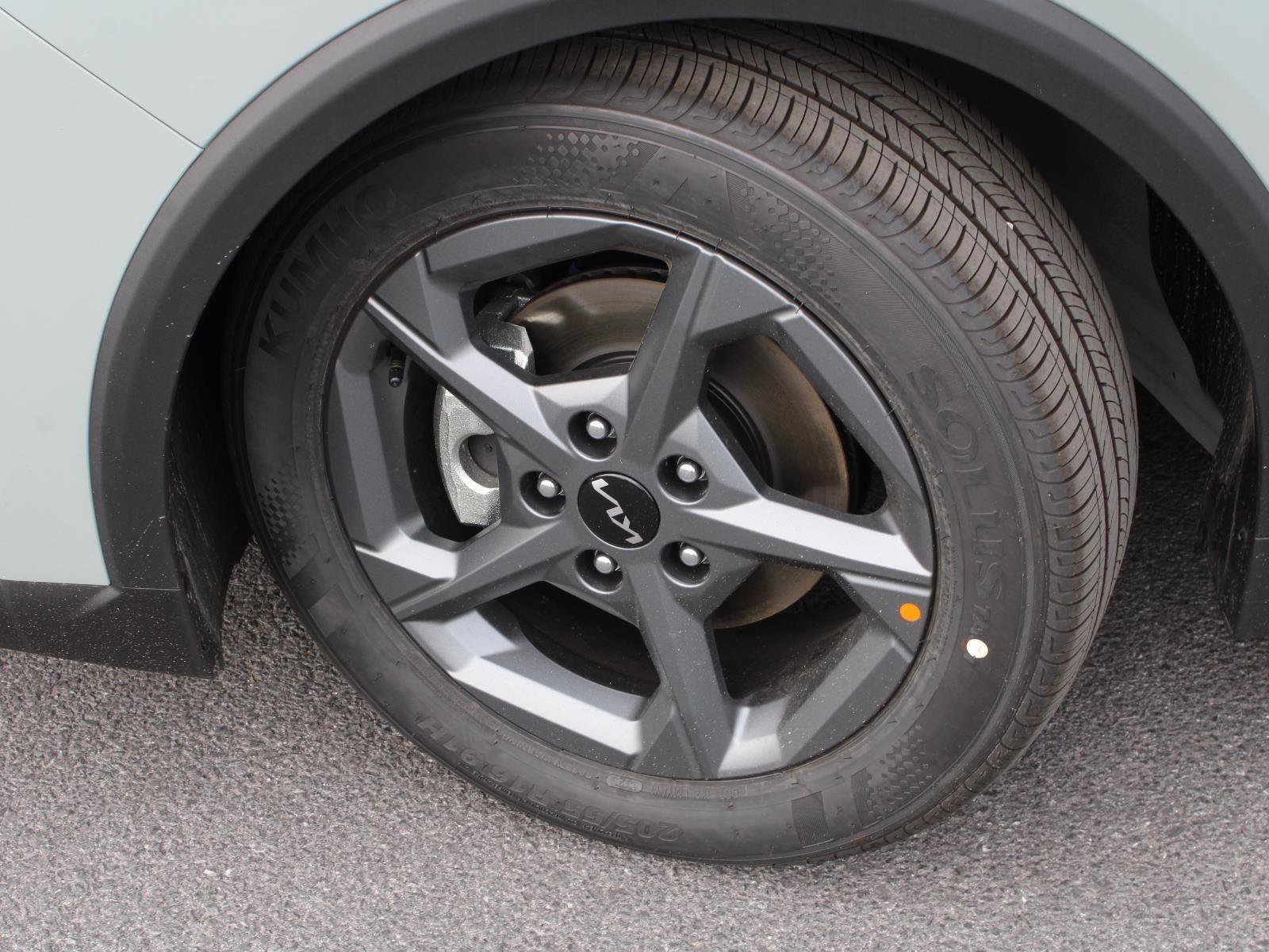 New 2025 Kia K4 LXS image 10