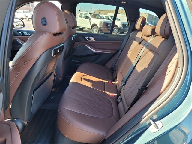 Used 2024 BMW X5 sDrive40i w/ Premium Package image 9
