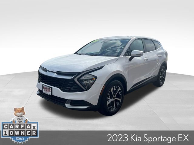 Used 2023 Kia Sportage EX image 4