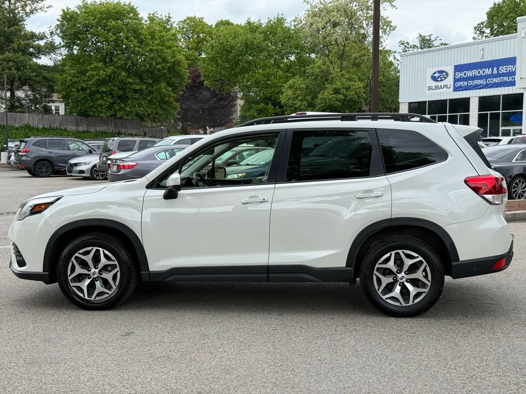 Used 2023 Subaru Forester Premium AWD/4WD image 10