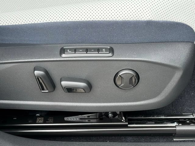 New 2025 Volkswagen ID.4 Pro S AWD/4WD image 25