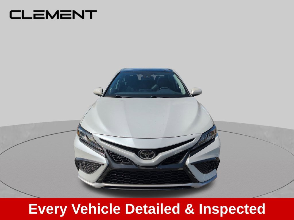 Used 2022 Toyota Camry XSE w/ Navigation Package FWD image 9