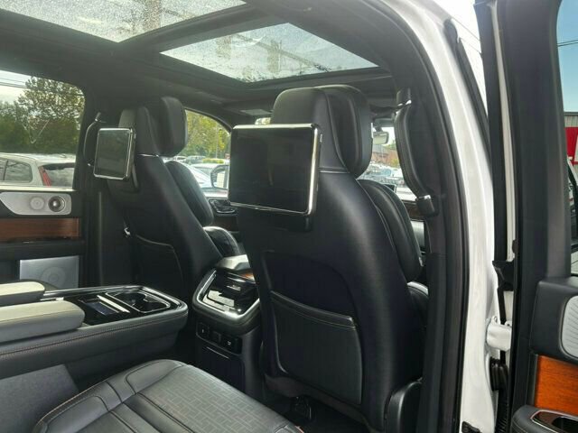Used 2023 Lincoln Navigator L Black Label image 19