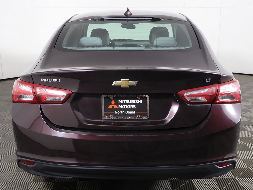 Used 2020 Chevrolet Malibu LT image 9