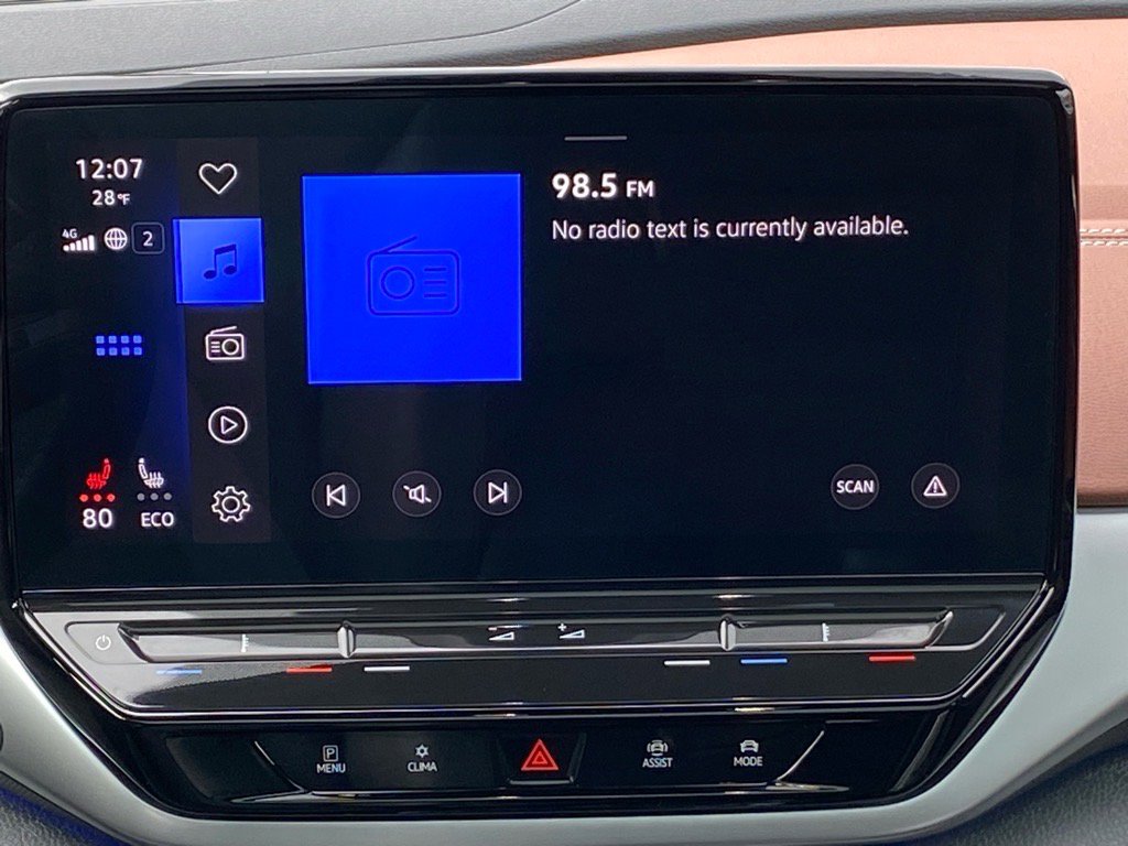 Certified 2022 Volkswagen ID.4 Pro S w/ Gradient Package image 8