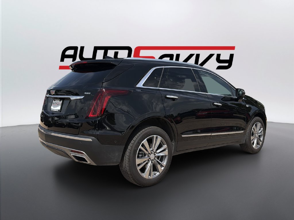 Used 2025 Cadillac XT5 Premium Luxury w/ Technology Package FWD image 5