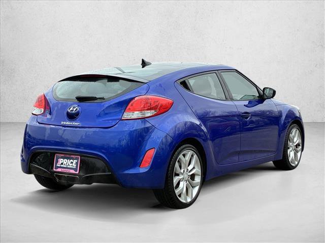 Used 2013 Hyundai Veloster w/ Style Pkg image 5