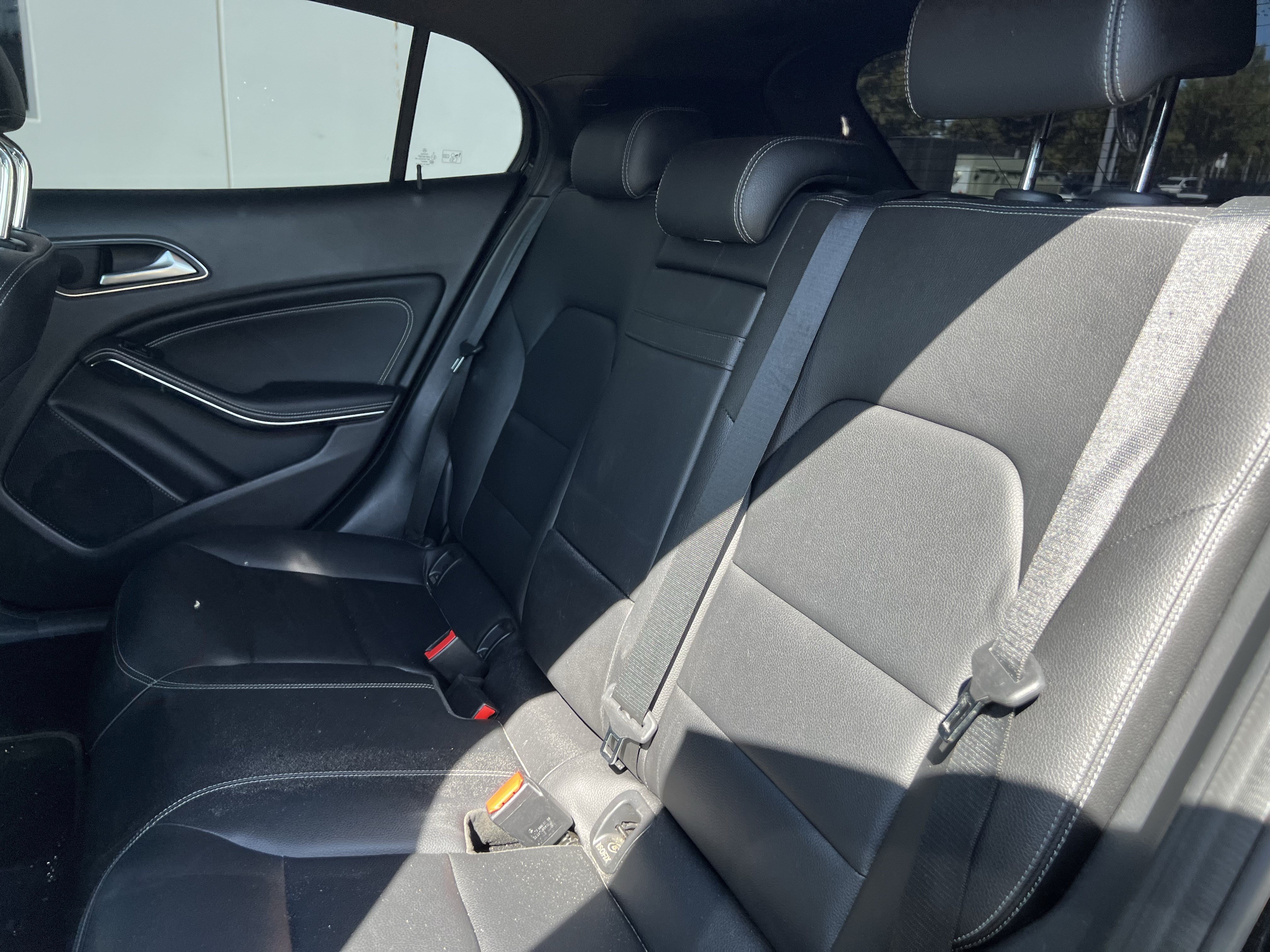 Used 2019 Mercedes-Benz GLA 250 4MATIC image 34
