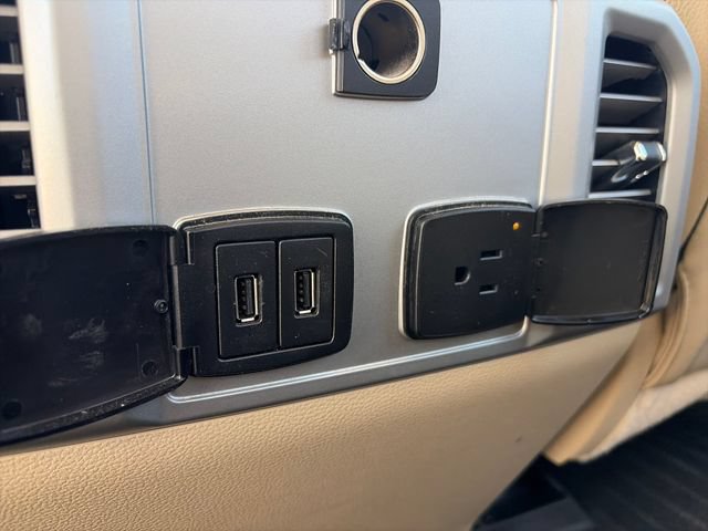 Used 2017 Ford F250 Lariat w/ Lariat Value Package AWD/4WD image 21