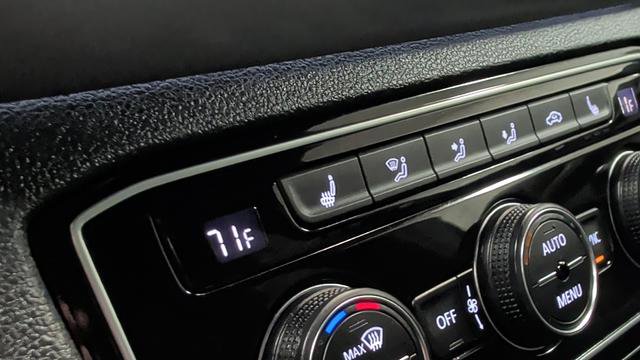Used 2023 Volkswagen Atlas Cross Sport SEL R-Line AWD/4WD image 25