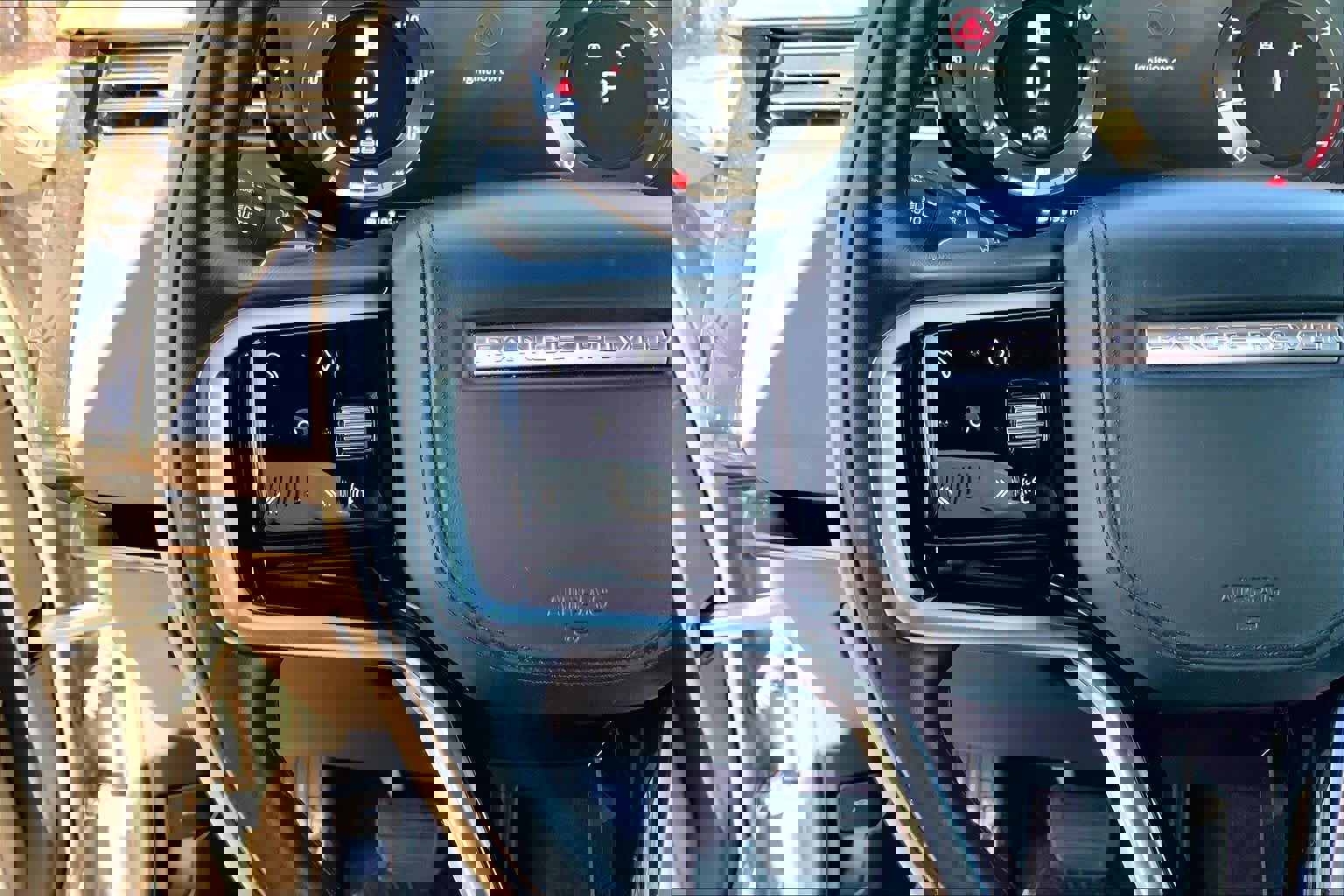 Used 2023 Land Rover Range Rover Sport SE image 23