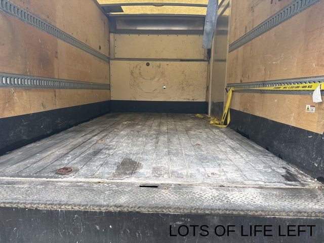 Used 2018 Chevrolet Express 3500 w/ Driver Convenience Package image 7