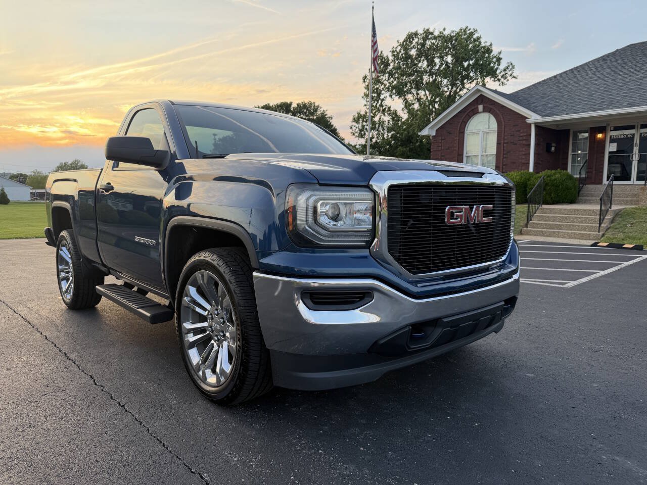 Used 2016 GMC Sierra 1500 2WD Regular Cab image 6
