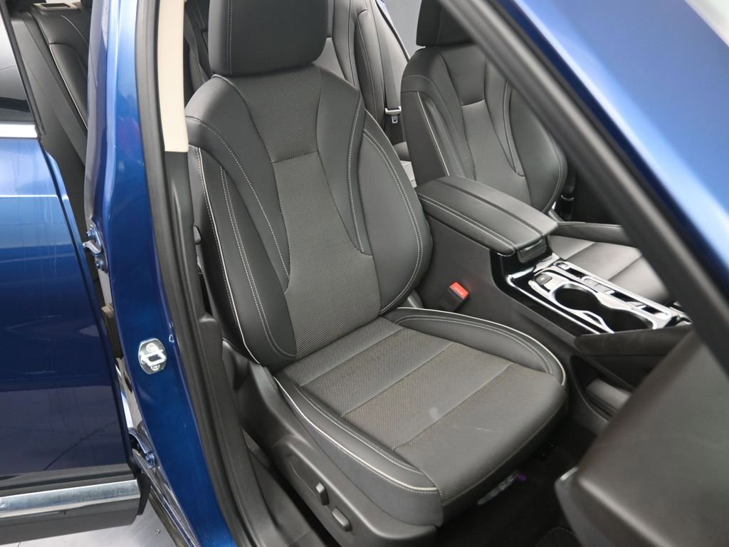 Used 2023 Buick Envision Essence image 13