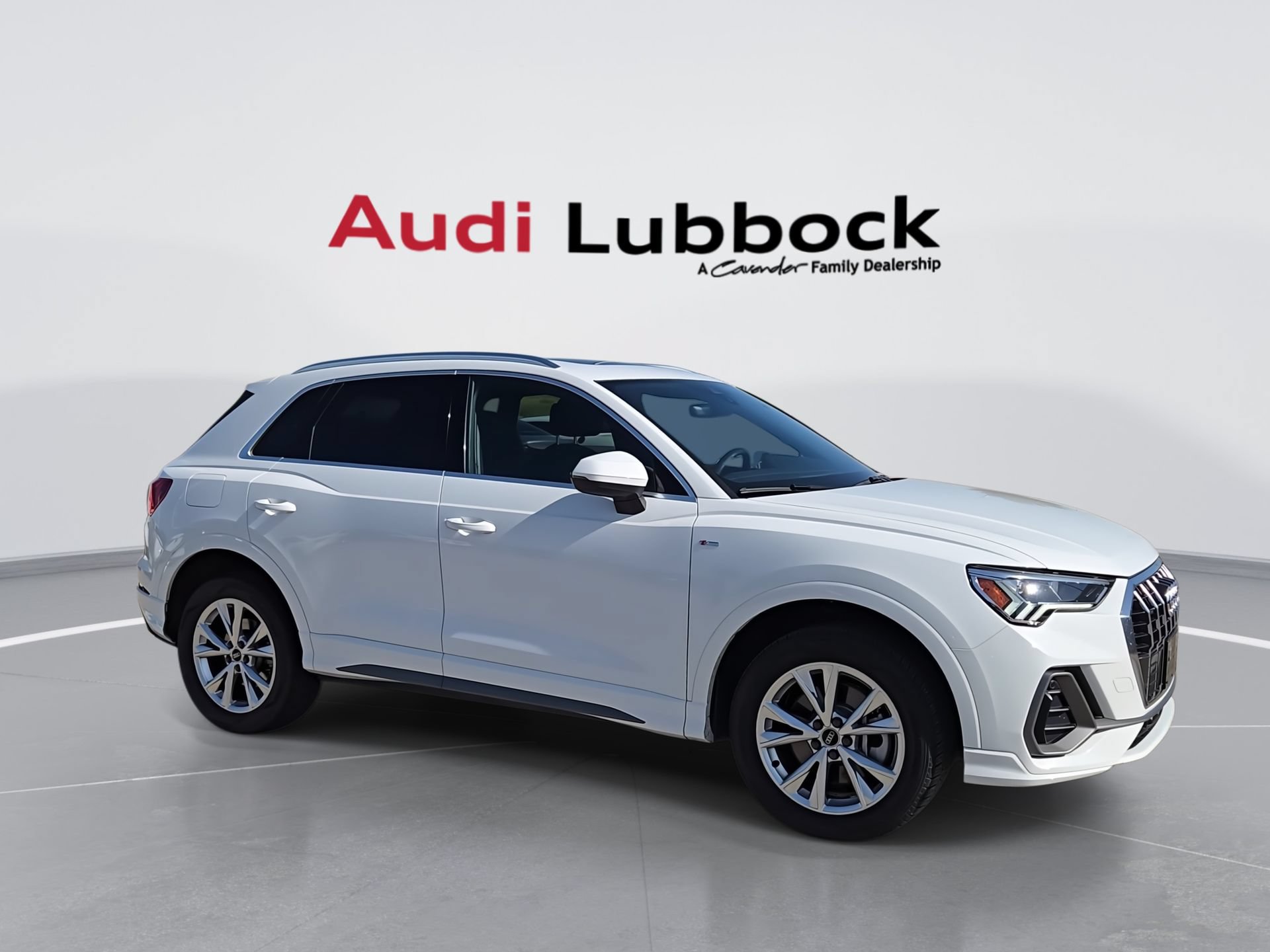 Used 2025 Audi Q3 2.0T Premium AWD/4WD image 9