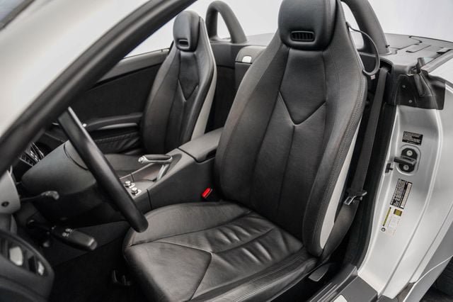 Used 2006 Mercedes-Benz SLK 350 image 19
