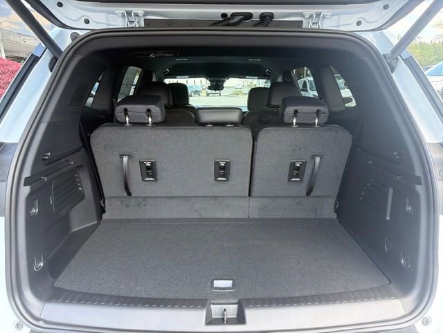 New 2026 GMC Acadia Elevation w/ Black Edition AWD/4WD image 19