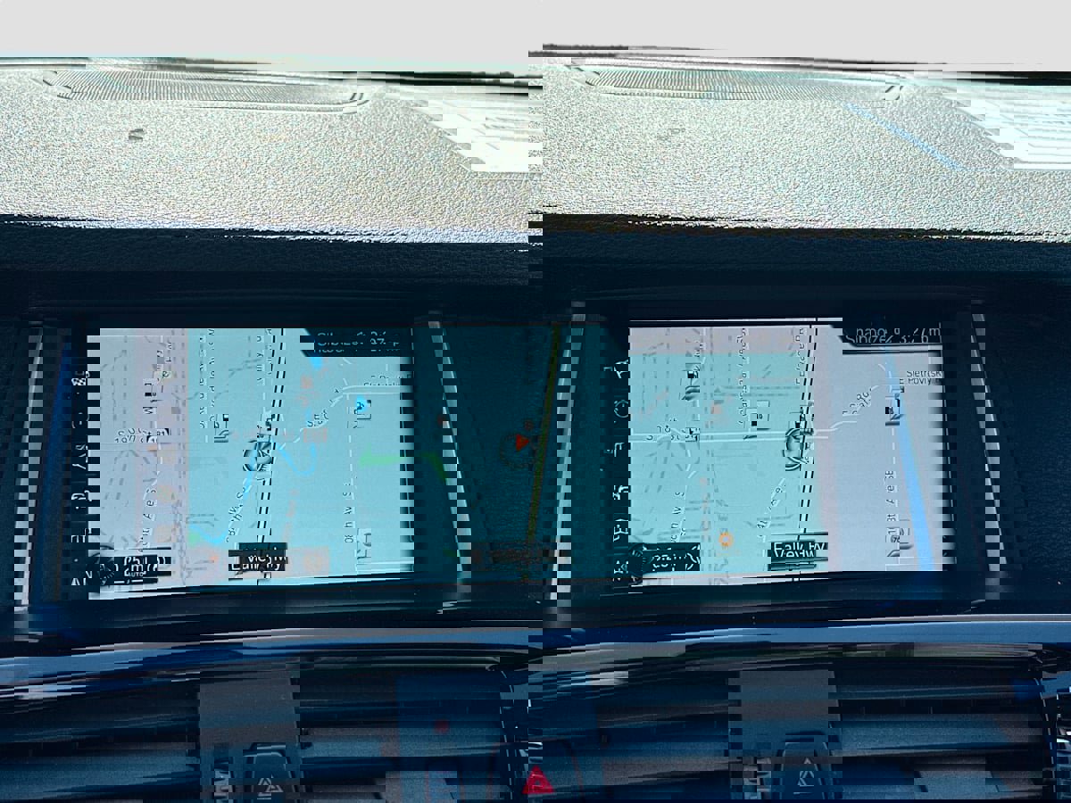 Used 2017 BMW X4 M40i image 14