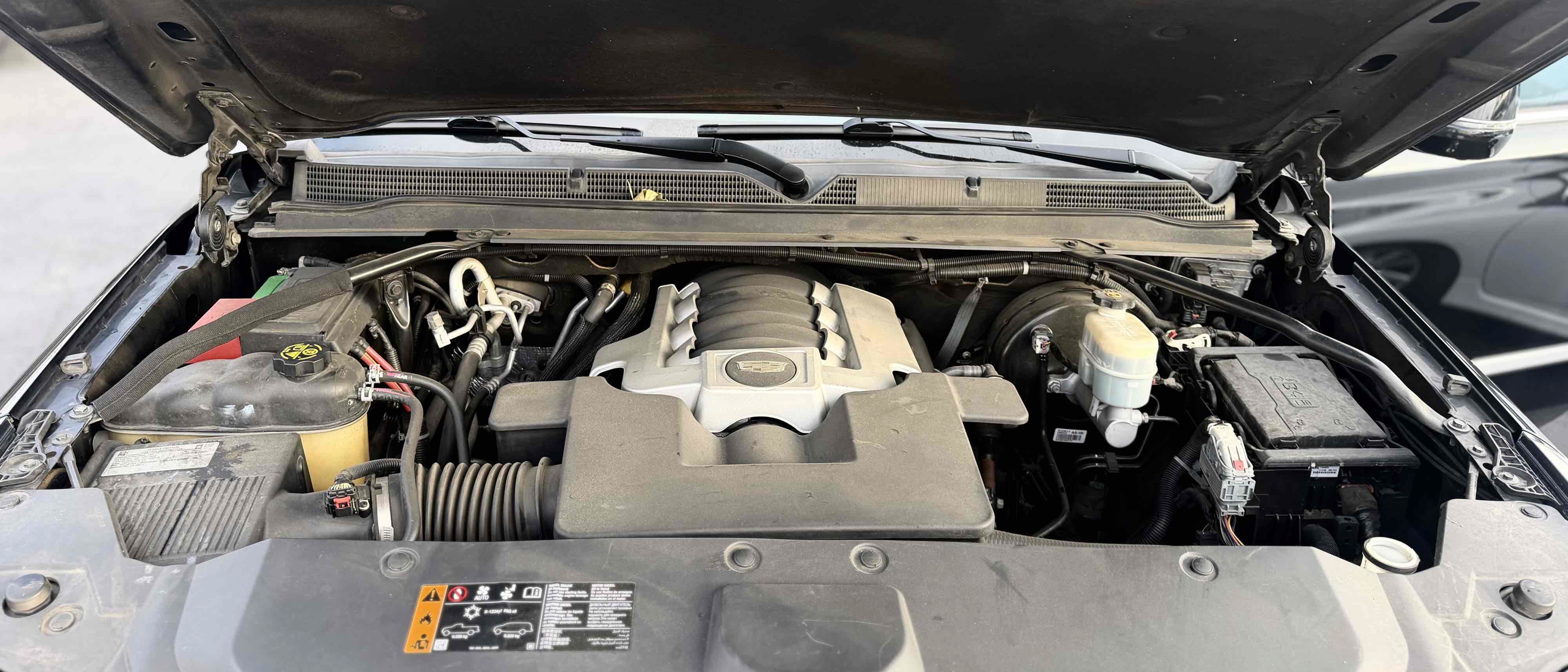 Used 2020 Cadillac Escalade ESV Luxury AWD/4WD image 37