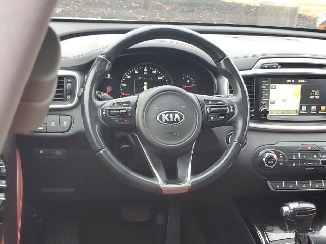 Used 2017 Kia Sorento SX AWD/4WD image 12