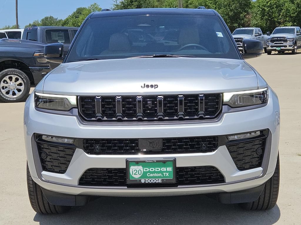 New 2026 Jeep Grand Cherokee Summit w/ Obsidian Package AWD/4WD image 3