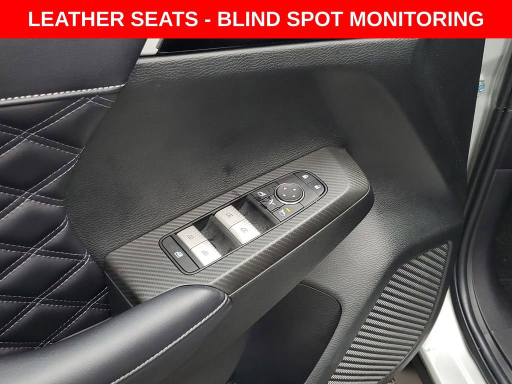 Used 2023 Mitsubishi Outlander SEL image 21