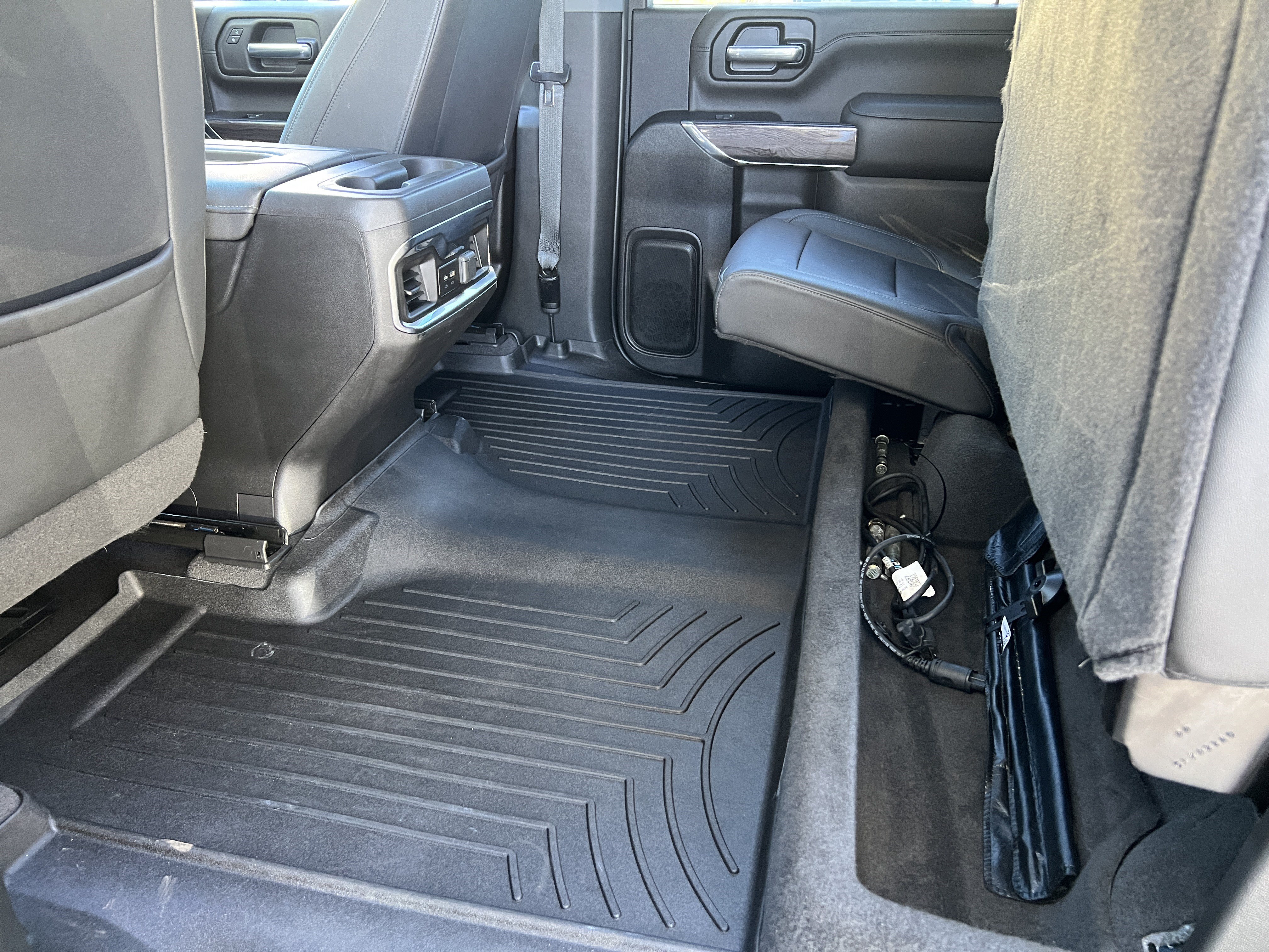 Used 2022 Chevrolet Silverado 3500 LTZ w/ LTZ Convenience Package AWD/4WD image 19