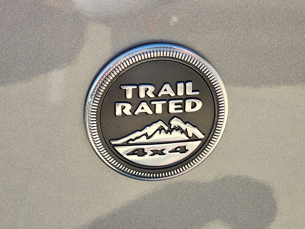 Used 2015 Jeep Wrangler Rubicon w/ Power Convenience Group image 12